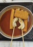 논란의 워터파크 16000원짜리 떡볶이 세트.jpg