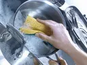 “주방에 둔 ‘이것’, 하루 썼으면 당장 버려라”…온 가족 식중독 걸릴 수도 [헬시타임]