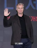 韓 최초내한 크리스토퍼 놀란…♥아내 따라 올리브영 갔다