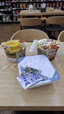 혼자서 편의점 플렉스 하러 왔다