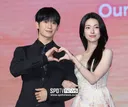 하영 '증조부 친일 논란'에도 드라마 인기 끄덕 없네..'엿사랑' 넷플 1위 '어긋난 희비'