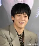 ??? : 저도....친일 후손이긴한데...