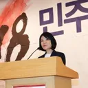 '전두환은 살인마 아냐'..이진숙 '5·18 토론회'..