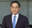 ??: 이제 슬슬 이 육체도 적응되어가는군