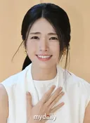 💥[단독] '친일 논란' 하영, 눈물 흘리며 촬영 중단…