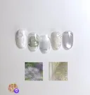 이화여대 조형예술학부 졸업생들이 운영하는 네일샵.jpg