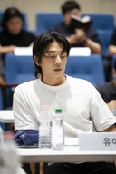 집행유예 안 끝났는데…'마약' 유아인, 천만 감독 손잡고 복귀