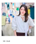 현재 의상 표절 논란이라는 인턴 한국판 의상