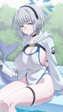 블루아카) 얘도 생선 꼬리 달려있네