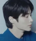 잘생긴 남자는 옆모습 턱선도 이쁘더라