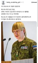에스토니아 국방부장관.jpg