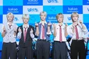 전원 금발로 데뷔한 밴드 에스플릿 기사사진