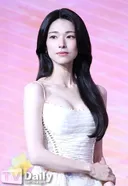 하영, 中 SNS 부정 여론 의식했나…'증조부 친일 논란' 사과문 삭제