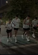 새벽부터 8.15런 시작한다는 박보검&션