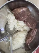 아침밥 먹는데 뭔가 죄수 된 기분 드네