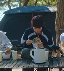 밥 다섯공기먹는 09년생 어떤 남돌..jpg