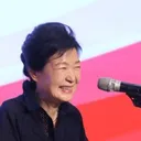 조갑제,..박근혜에 “결국 민주당 돕자는 것”
