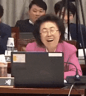 용혜인, 장관 자격 미달. 기습 지명에 여성단체는 '반발', 부처는 '당혹'