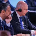 美 초대로 G20회의 참석한 러..유럽 '단체사진 못찍어'