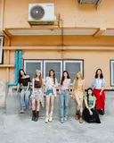 하이브 신인 걸그룹 데뷔앨범 초동 11만장 판매