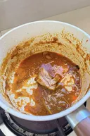 밥 먼저 먹으라고했더니 남편이 이렇게 딱 한조각 남겨놓음