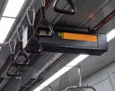 이...이번 역은... (치지직)... 내리실... (치이이이익) 없습니다