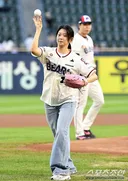 드라마 소지섭 딸 오늘자 시구 사진