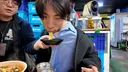 엄마가 명품 옷만 사줬다는 장애인 유튜버 만능발