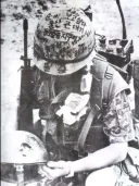 베트남전 당시에 찍힌 한국 해병대원 사진