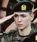 육군훈련소 수료식하는 세븐틴 버논 연예인