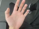 힝 운동하다가 손에 굳은살 생기는거 같아...