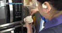 무료로 밥과 김치 주는 편의점 사장님