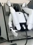 충전받는 로봇