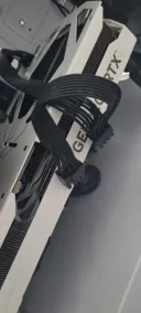 컴퓨터] 글카 교체중인데 이거 지금 당장은 못 쓰는거지?
