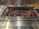 히힛 고기 먹는다.