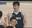 농구 금메달 따고 수고했다며 인사하는 한국 선수들