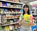 '리센느 빵' 나흘 만에 10만개 판매…포토카드 8배 웃돈 거래
