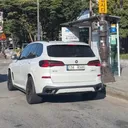 플러그인하이브리드 X5가 매일 버스정류장 불법주차