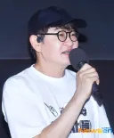 허진호 감독이 큰일을 했죠