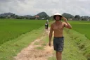 기사 다섯은 거뜬히 쓰러뜨릴 농민 찾음