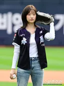 박소담 오늘자 시구