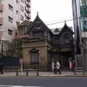 여러 애니들의 성지가 되었던 일본의 한 건물.jpg