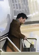 이제 진짜 마지막 국대 은퇴 경기를 위해 고국에 도착한 메시.jpg
