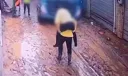 신발 더러워질까봐? 침수 피해 현장서 공무원 '어부바'