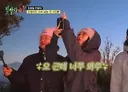 뷰 이쁘다고 촬영 스태프들 사진 찍어주는 하리무.jpg