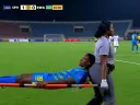 부상으로 실려나가는 축구선수
