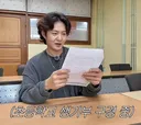 엄마가 드럼 한번 배워보랬다가 가수까지 되어버린 아들