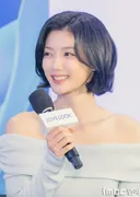 김유정 어제자 단발머리 사진