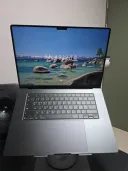 맥북프로 16 M5 Pro (18C CPU 20C GPU)/24GB/1TB - 스페이스 블랙 선물 받았습니다.