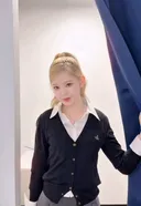 최애한테 예쁘다는 댓글 받은 여돌 부럽다...